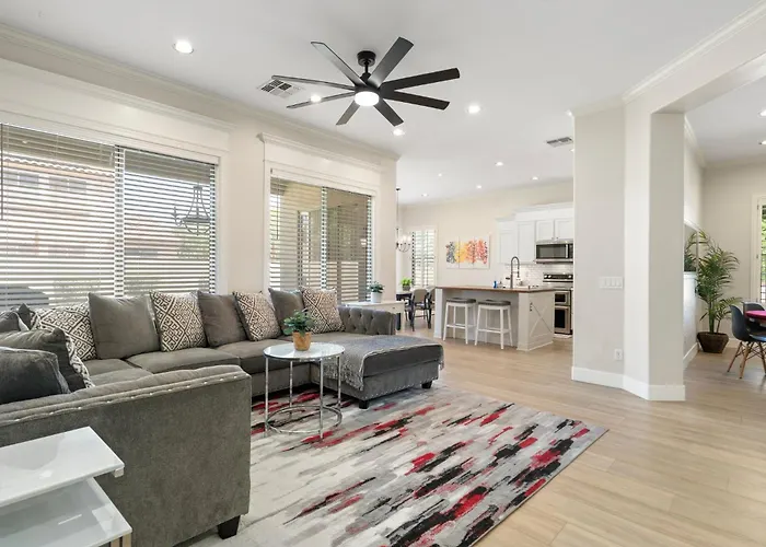 Bella Vista L Family Friendly Escape Holiday home Gilbert
